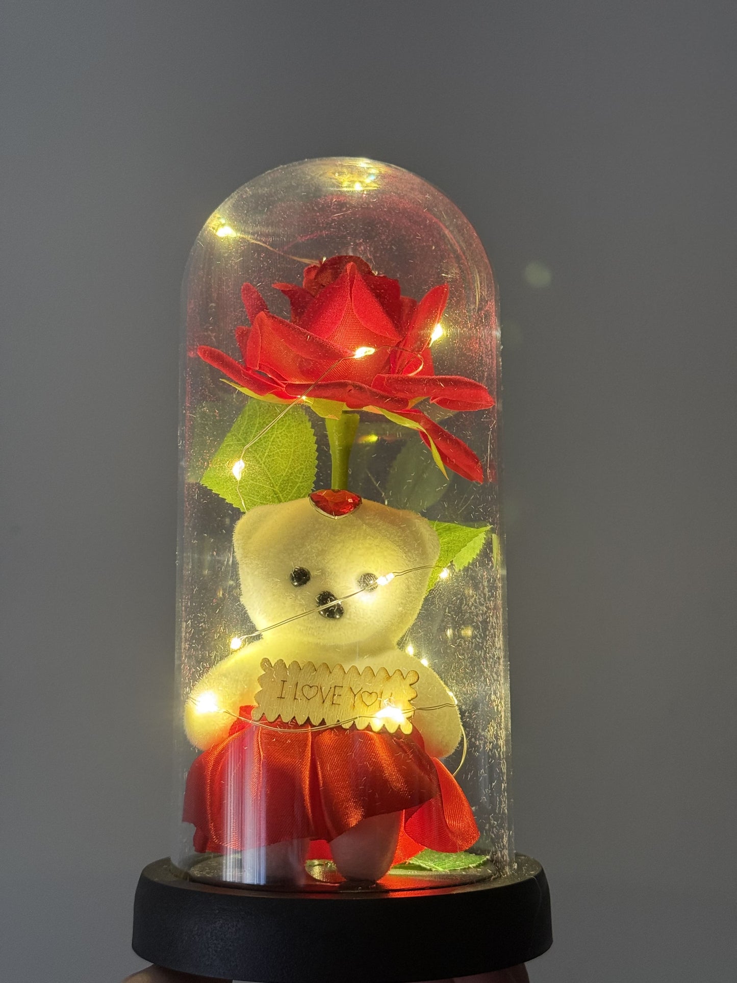 Večna Staklena Ruža – Simbol Beskrajne Ljubavi 🌹❤️